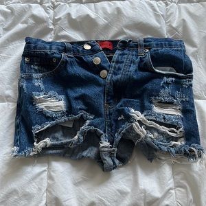 Hardly worn jean shorts